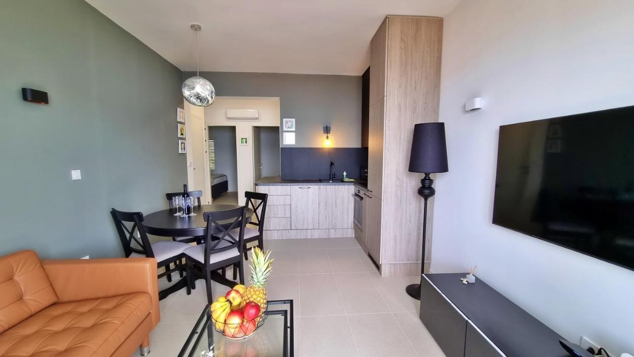 Apartment La Vie 오미스 외부 사진